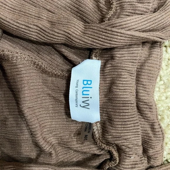 Bluivy Chocolate Wide-Leg pants- M/L-271 - Picture 4 of 5